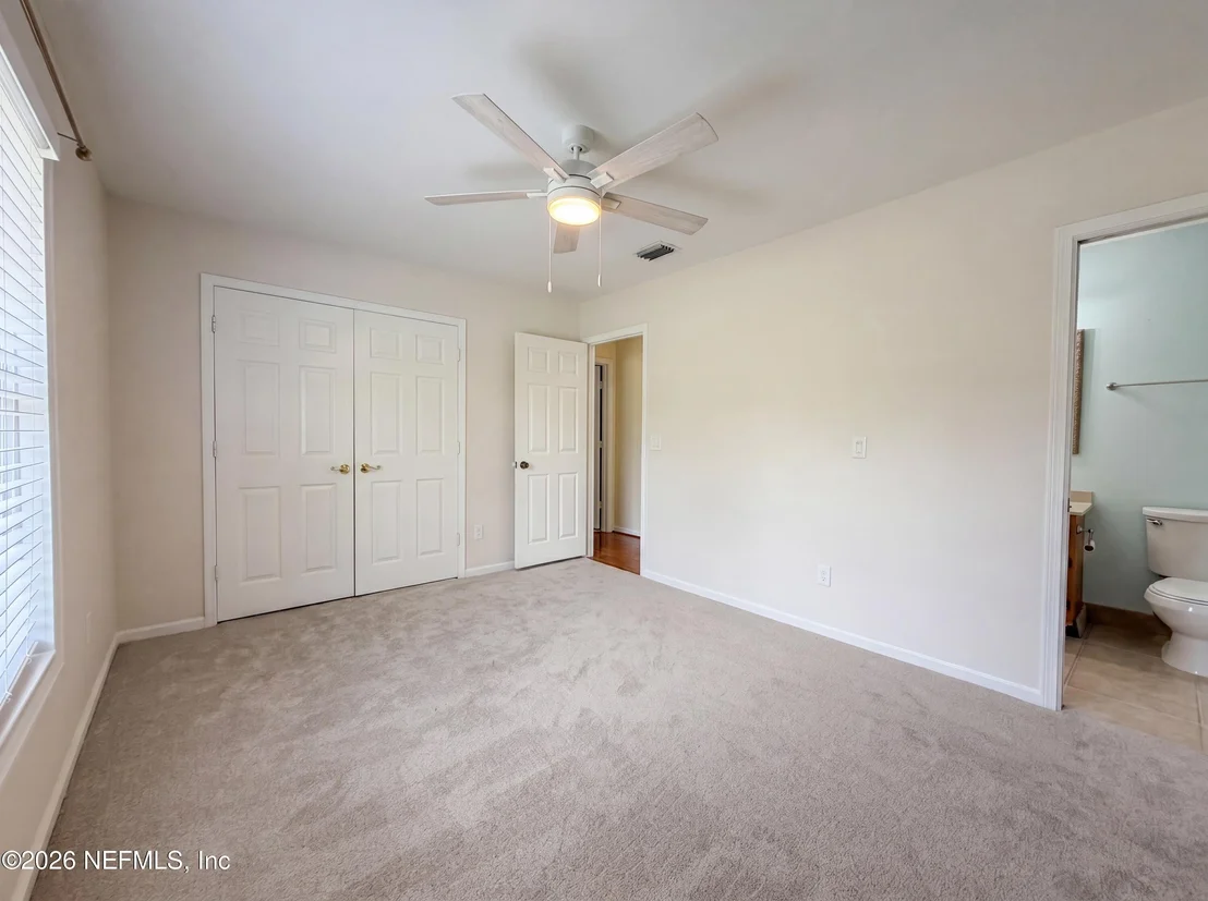 Photo of 1154 LINWOOD Loop