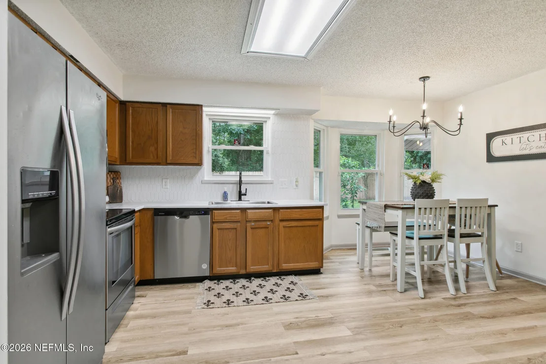 Photo of 2051 CORNELL Road