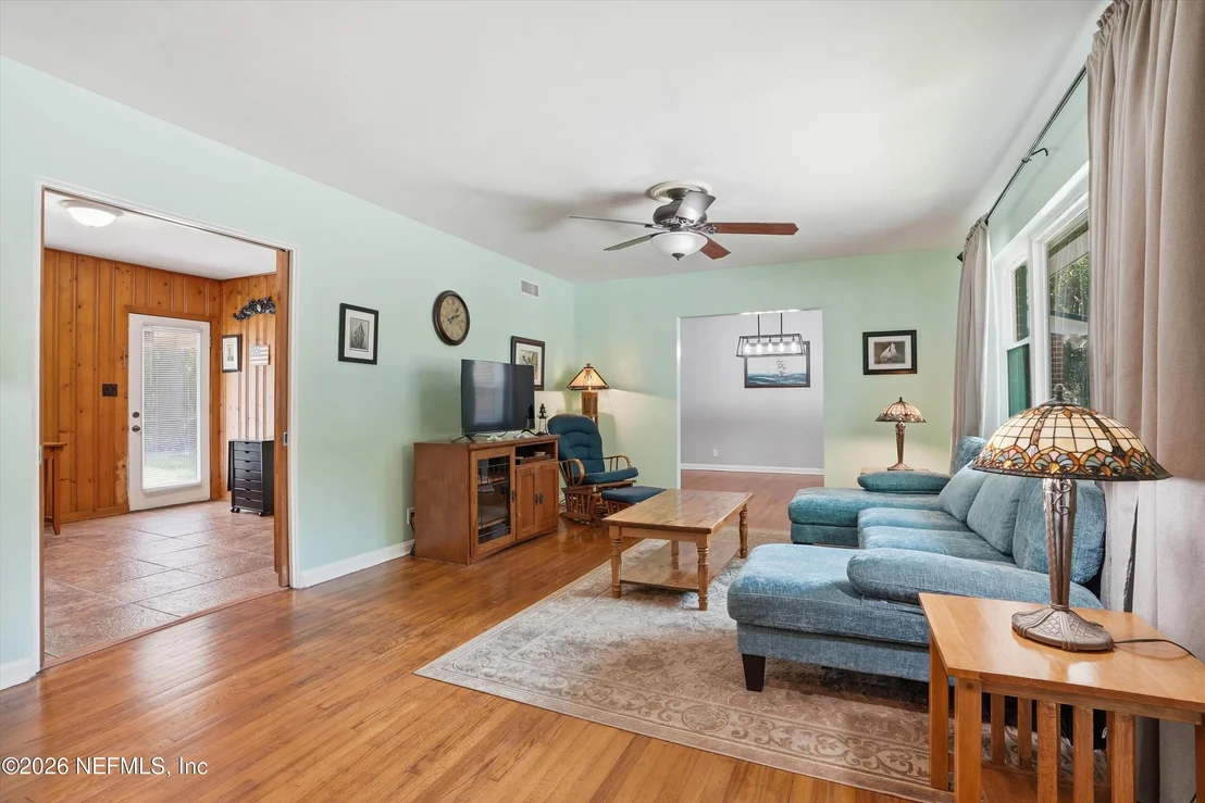 Photo of 1426 GLENGARRY Road