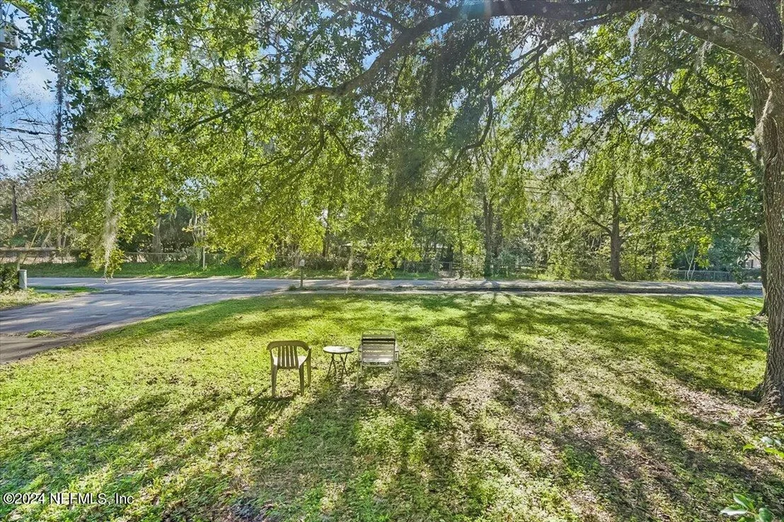 Photo of 3866 MAIN Street