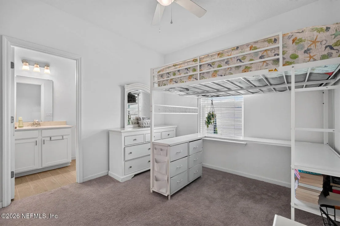 Photo of 404 LAKE SINCLAIR Street