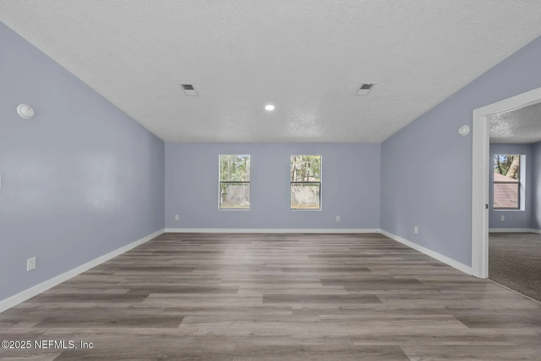 Photo of 117 CHILTON Place