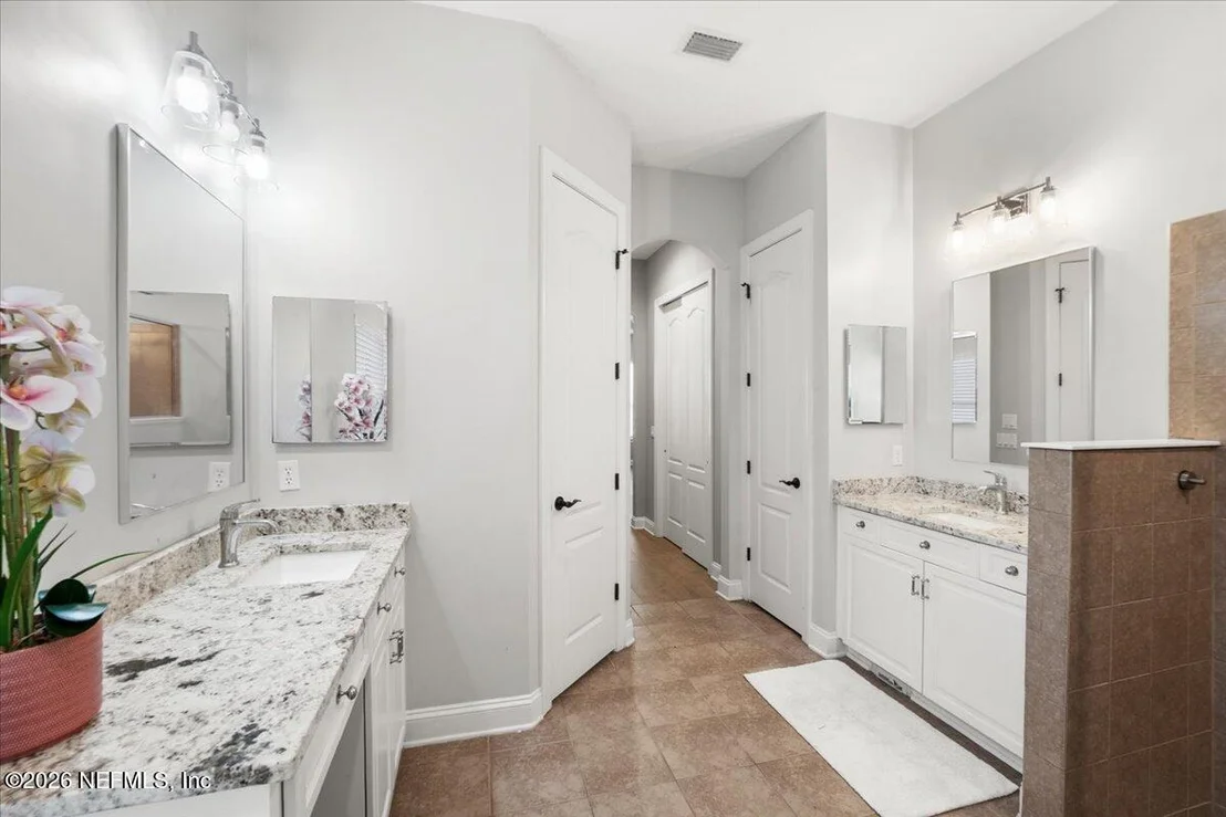 Photo of 541 SEBASTIAN Square