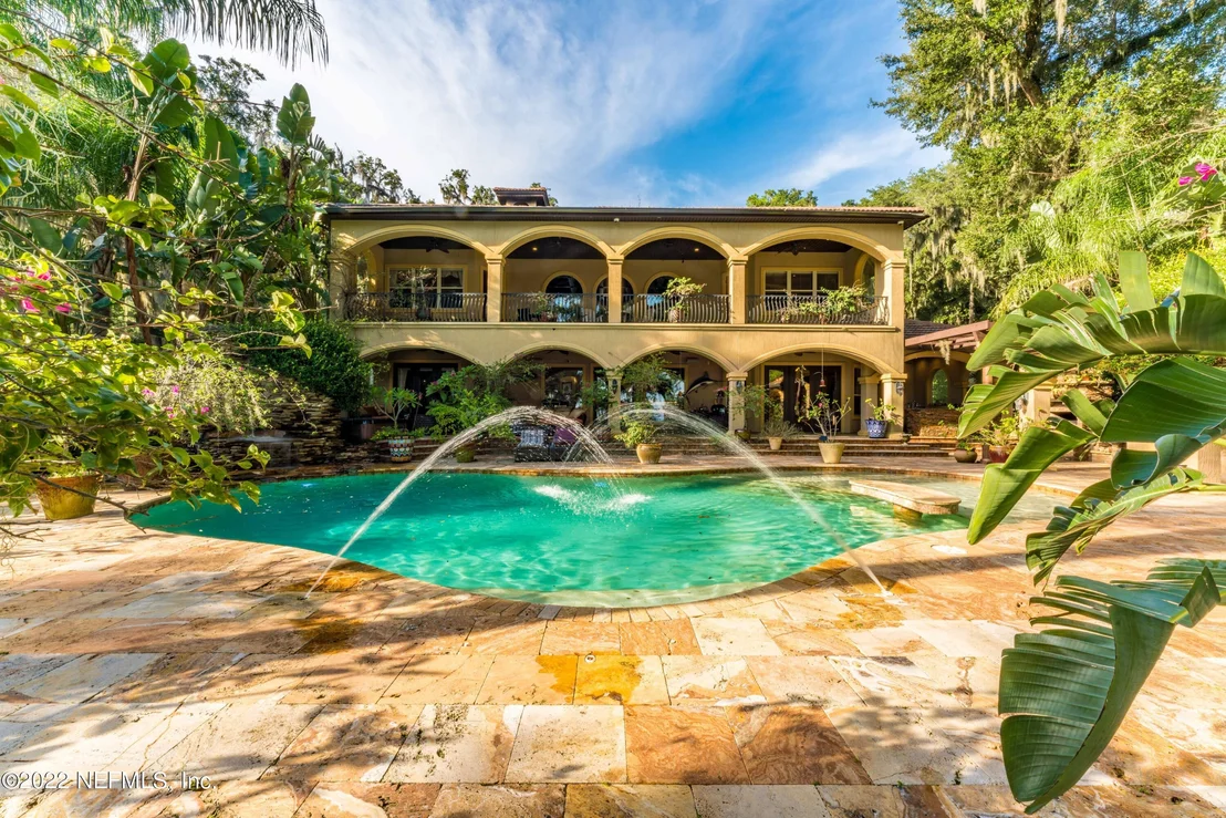 Photo of 8289 COLEE COVE Road