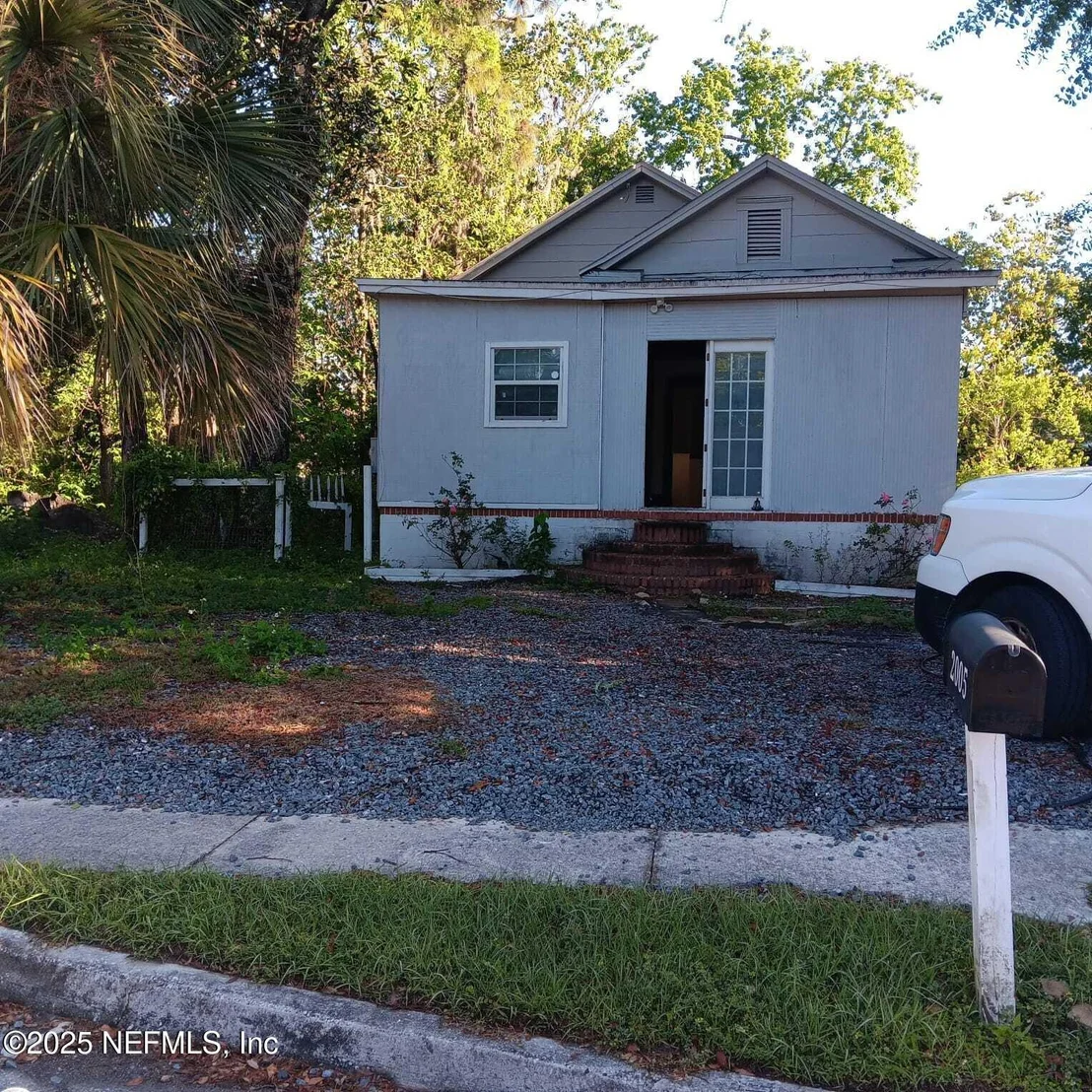 Photo of 2005 MOREHOUSE Road