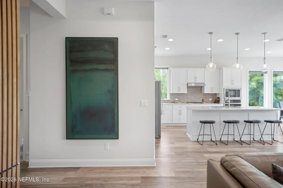 Photo of 11 FORESTVIEW Lane
