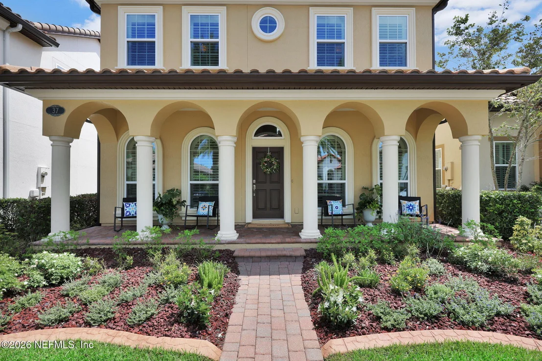 Photo of 37 RINALDO Way