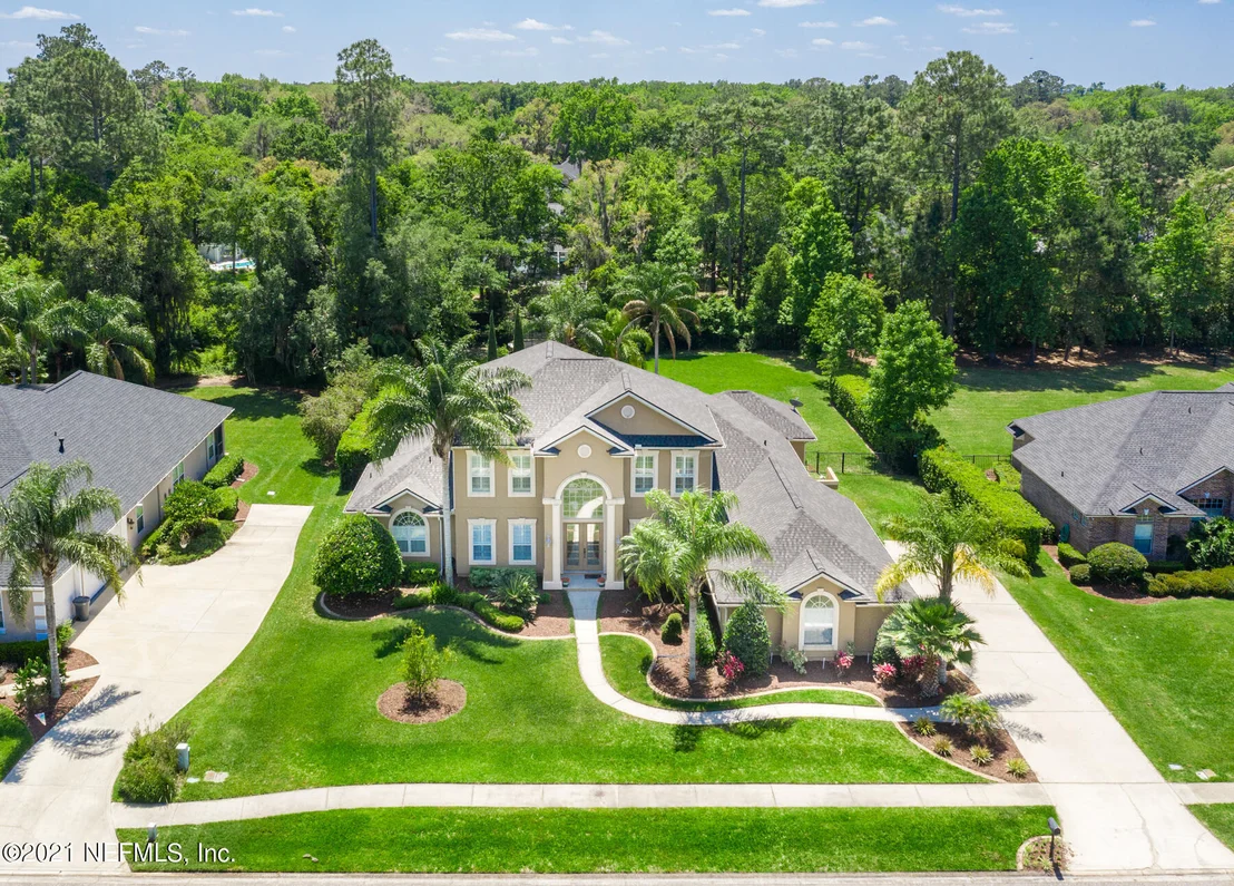 Photo of 349 SUMMERSET Drive