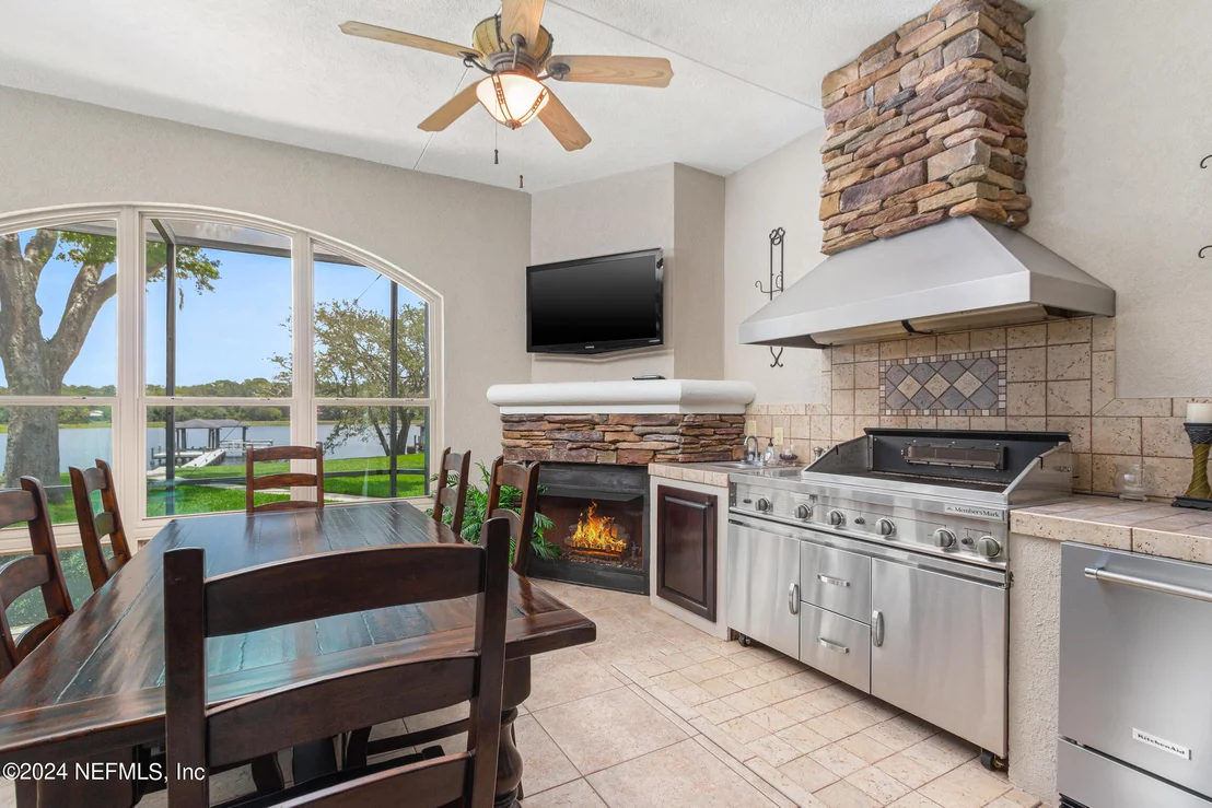 Photo of 1119 CEDAR BAY Road