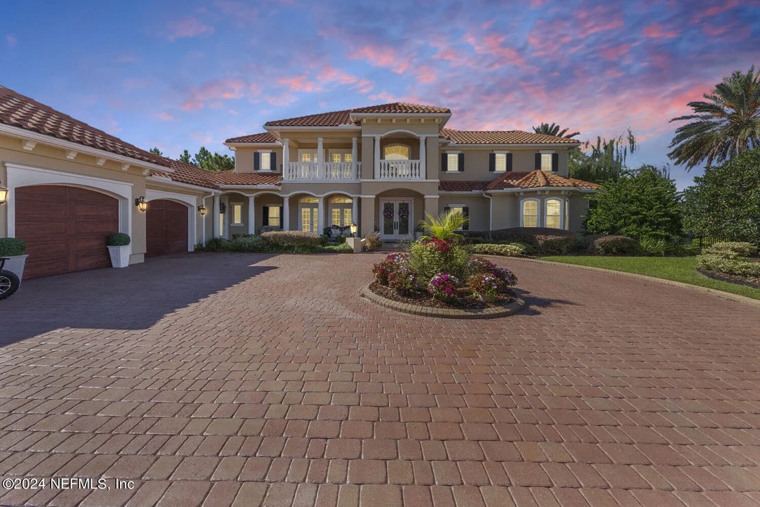 Photo of 752 PROMENADE POINTE Drive