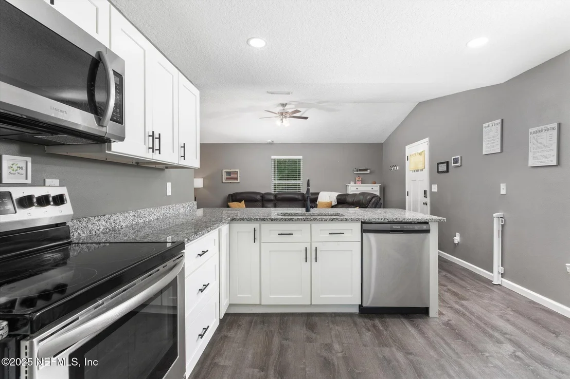 Photo of 3615 WEAVER Road