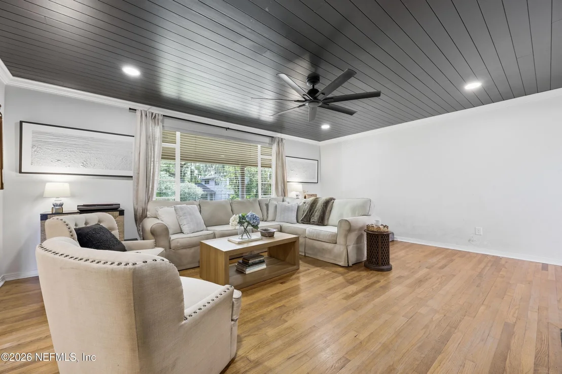 Photo of 1244 GLENGARRY Road