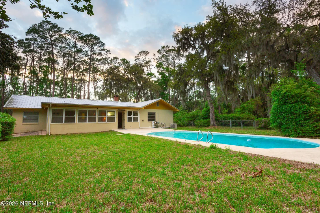 Photo of 202 SAINT JOHNS Drive