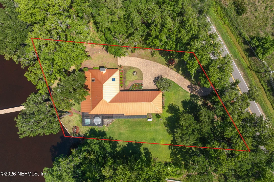 Photo of 381 COUNTY ROAD 13 S