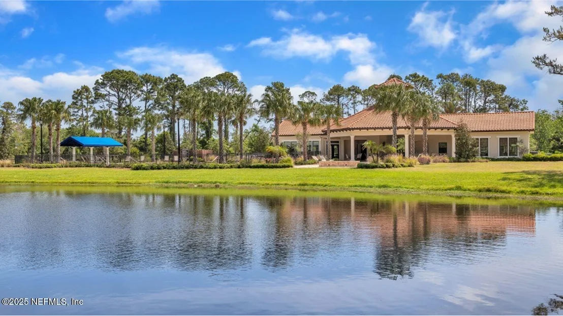 Photo of 182 PENTWATER Road