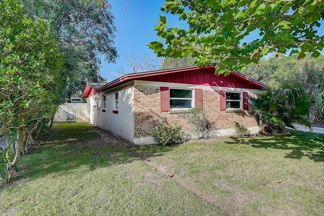 Photo of 477 TARA Lane
