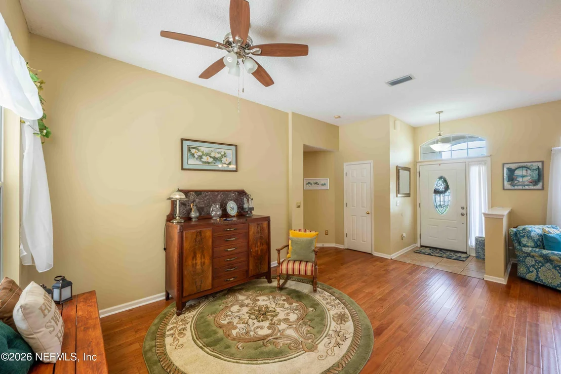 Photo of 838 WESTMINSTER Drive