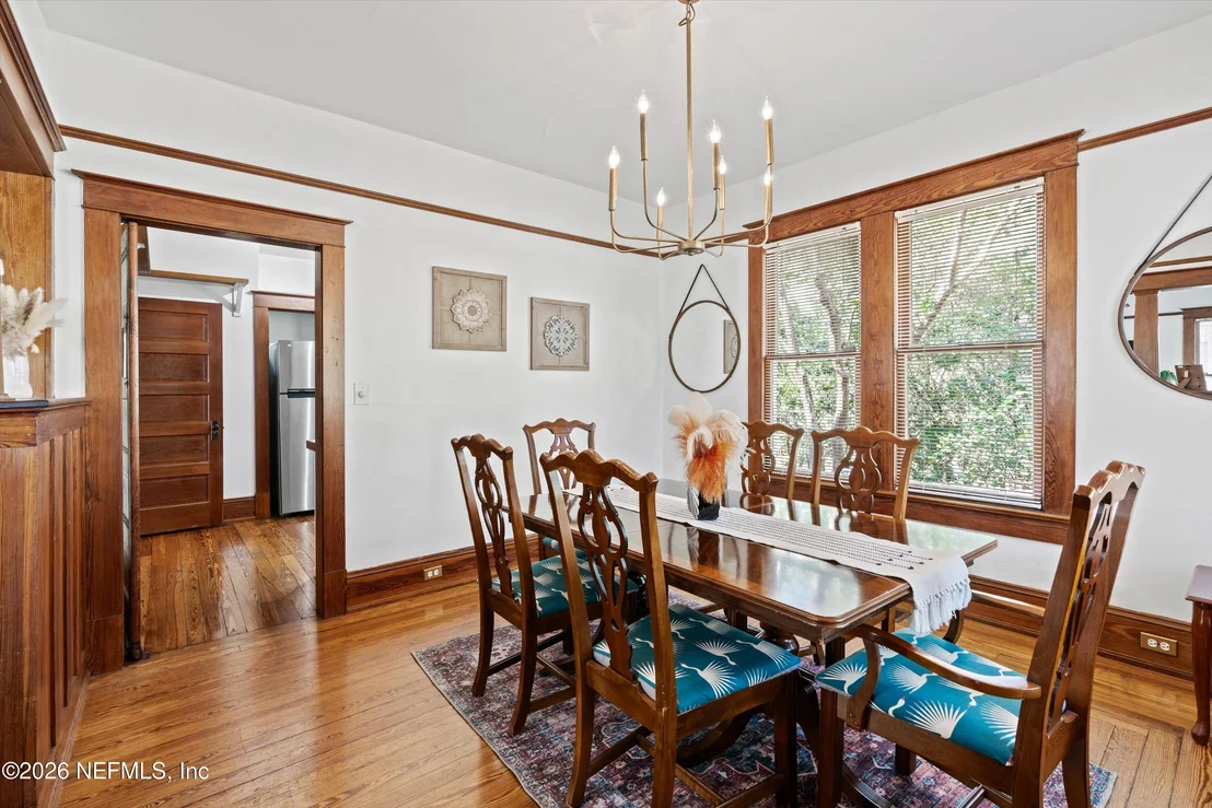 Photo of 33 CINCINNATI Avenue