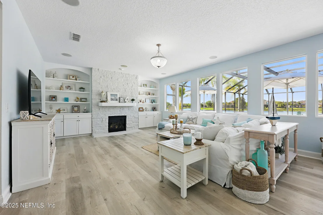 Photo of 1913 AMALFI Court