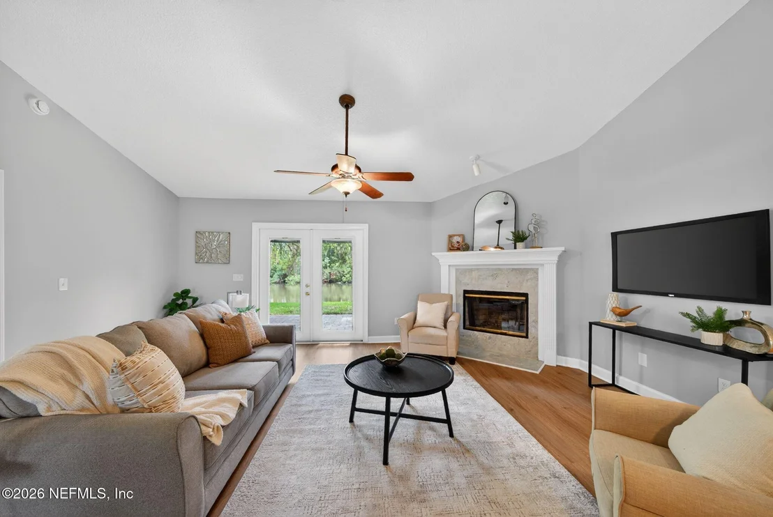 Photo of 572 COZYBROOK Lane