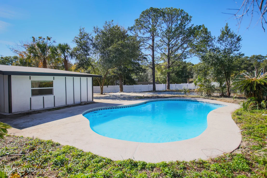 Photo of 203 RIO Road