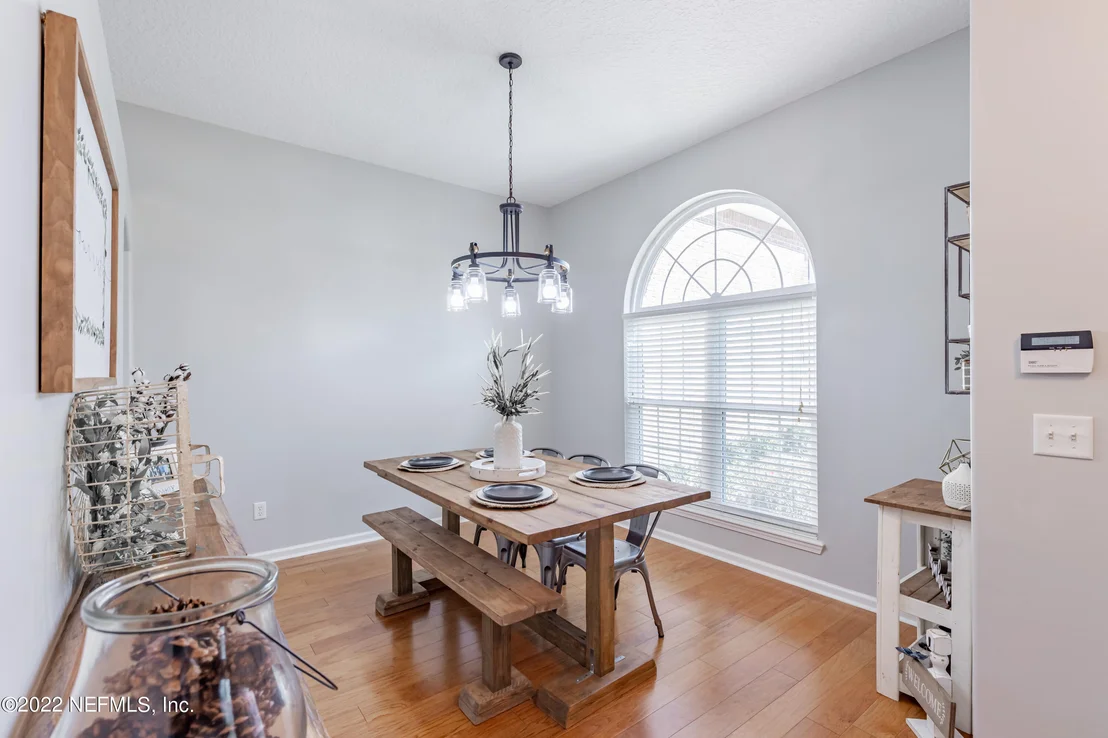 Photo of 4079 EDGELAND Trail