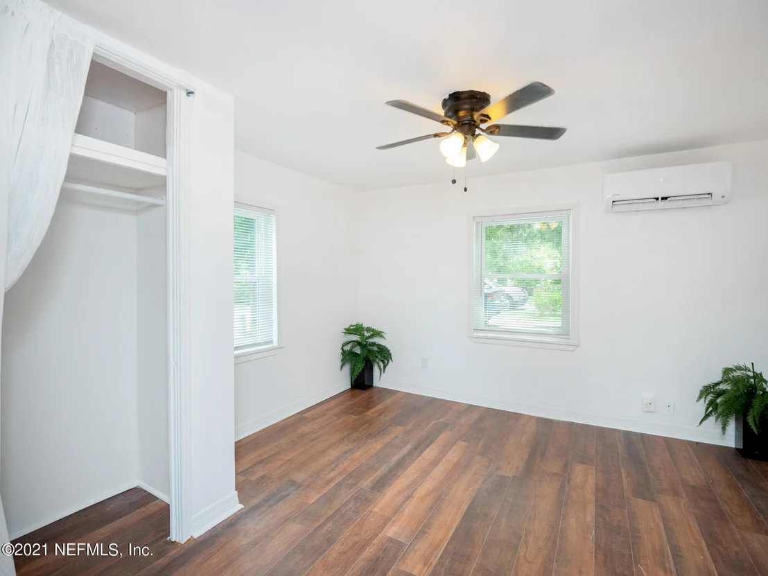 Photo of 50 SIMMONS Road