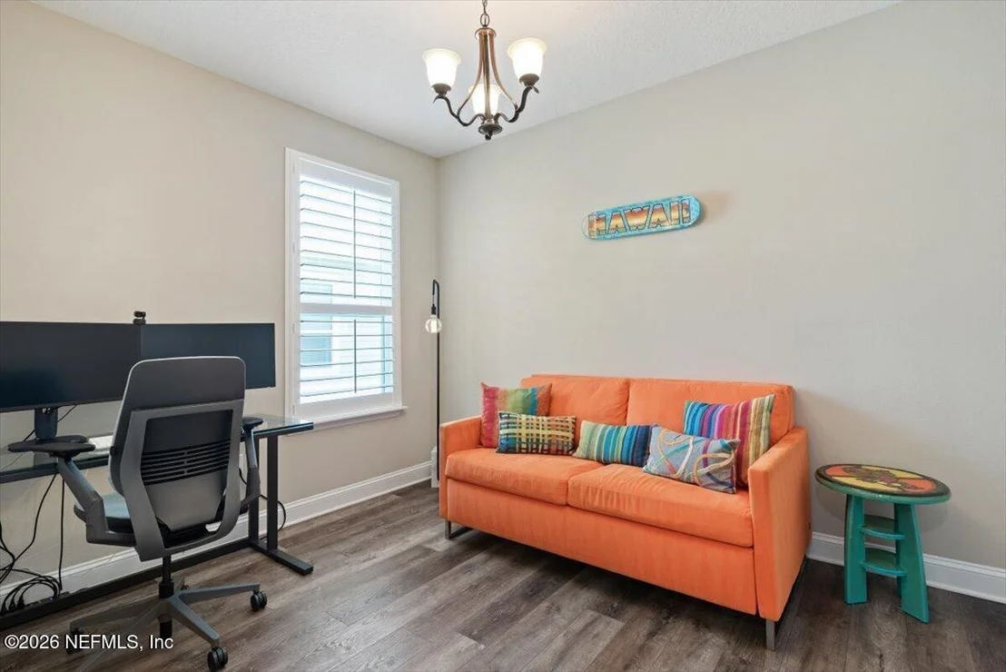 Photo of 472 GLORIETA Drive