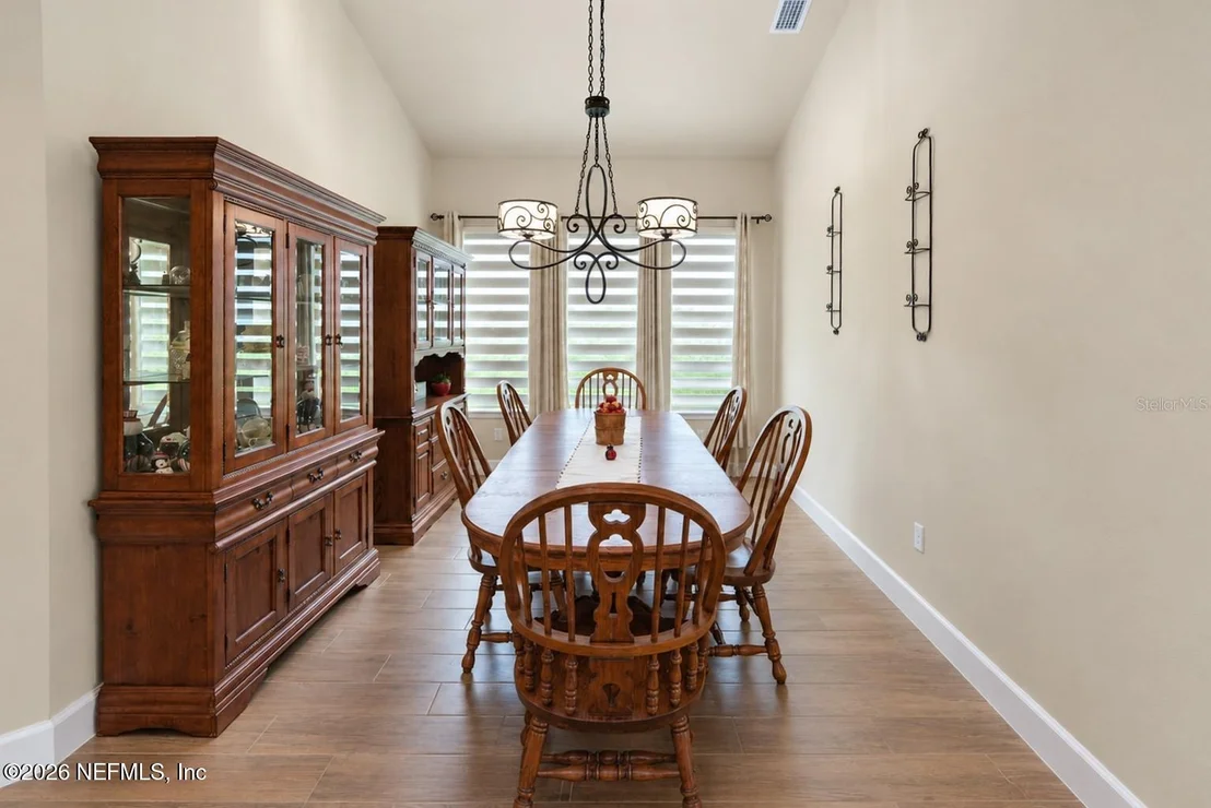 Photo of 21 EDISON Lane