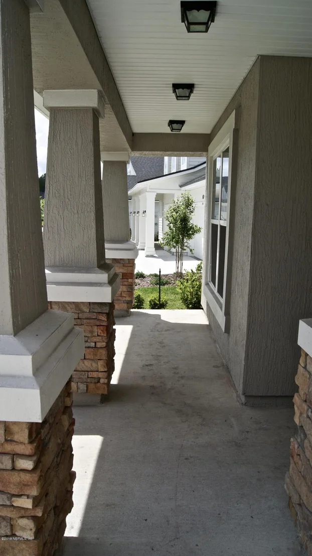 Photo of 297 HUTCHINSON Lane