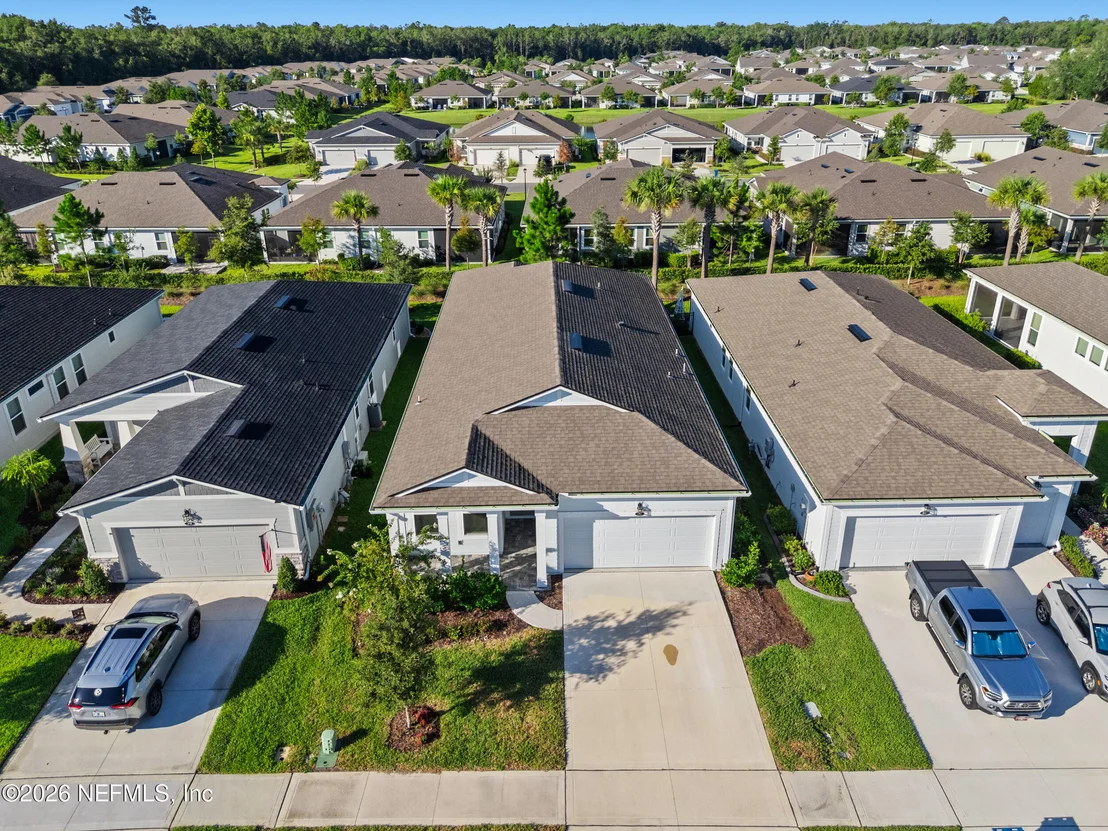 Photo of 383 LADYSLIPPER Drive
