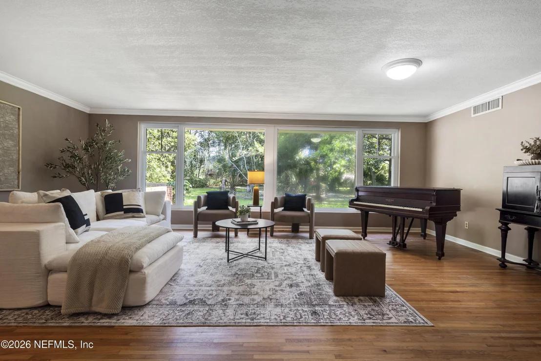 Photo of 1753 JORK Road