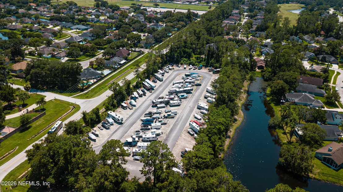 Photo of 1433 COURSE VIEW Drive