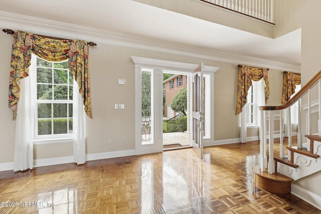 Photo of 2957 FOREST Circle