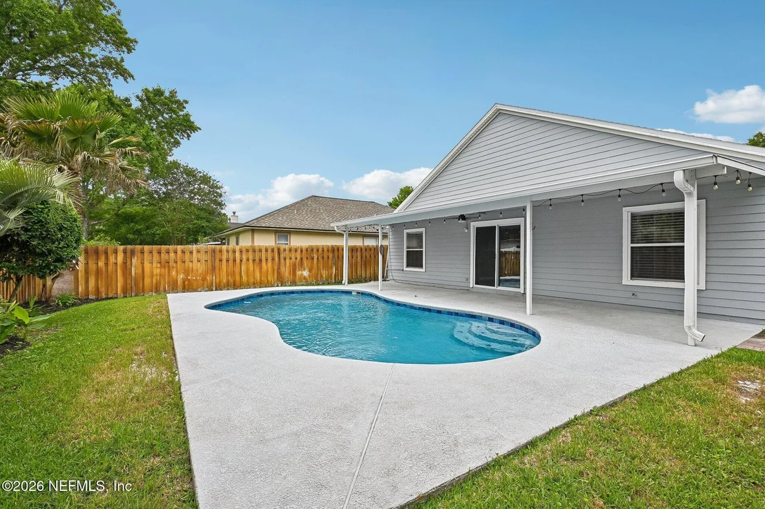 Photo of 912 BUTTERCUP Drive