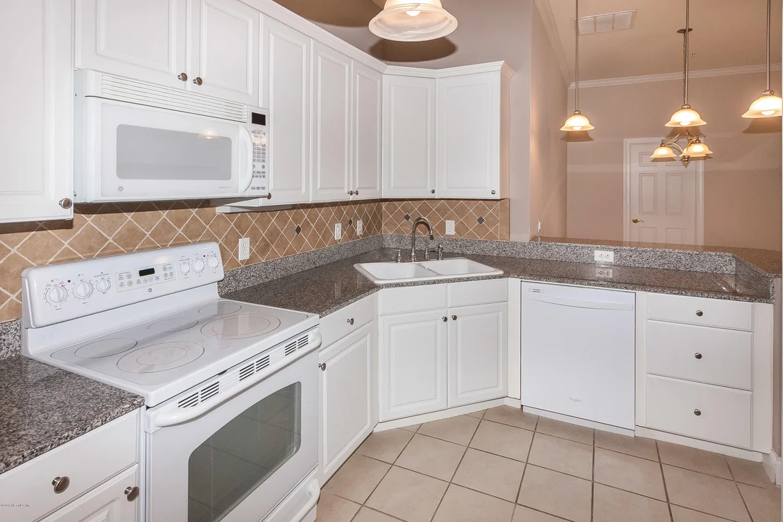 Photo of Unit 211 at 320 RYDER CUP Circle