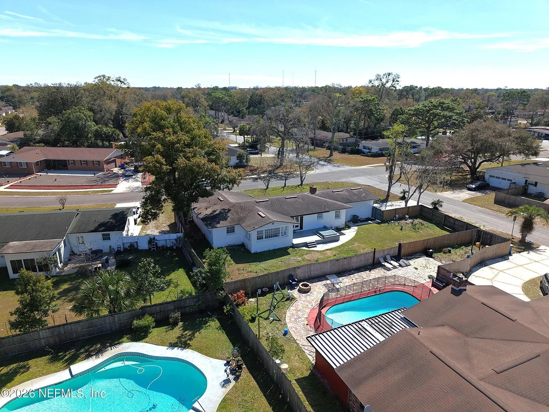 Photo of 7915 ALDERMAN Road