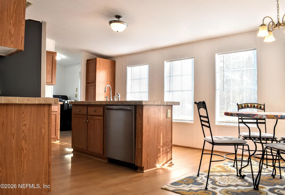 Photo of 117 LAKE VIEW Avenue