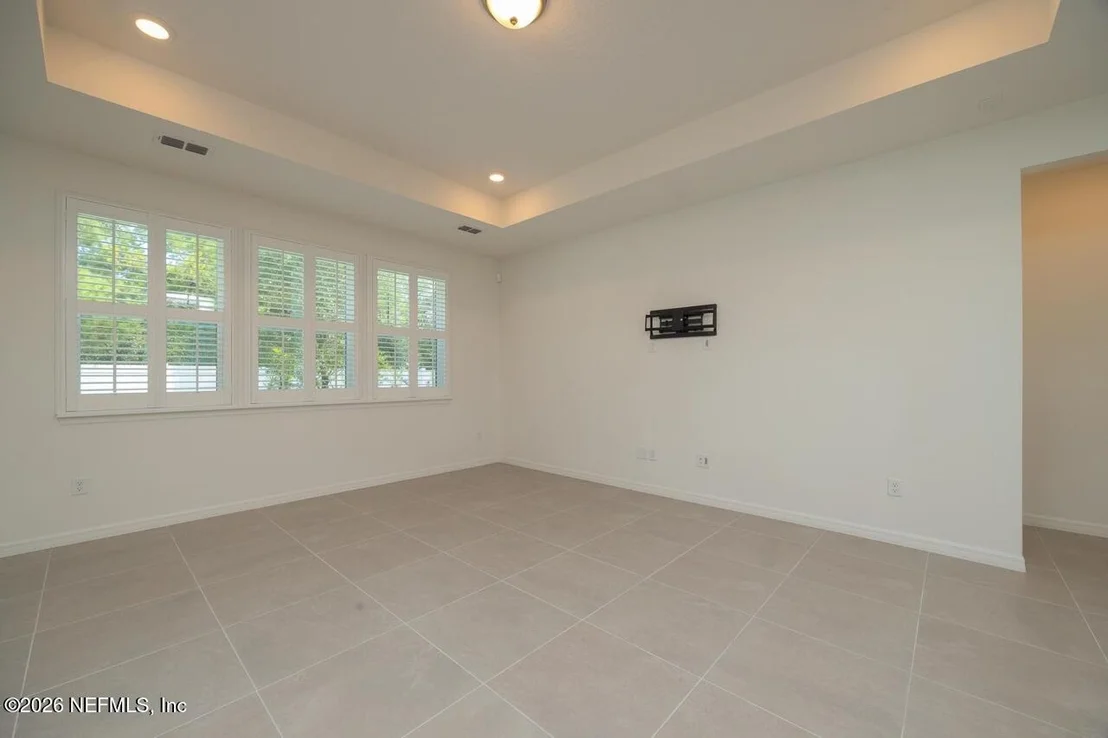 Photo of 127 SHELL CREEK Court