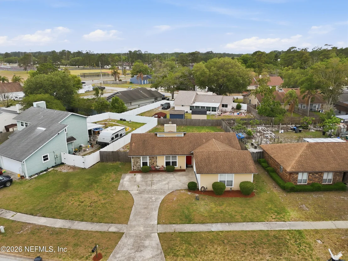 Photo of 2550 OAKVIEW Drive
