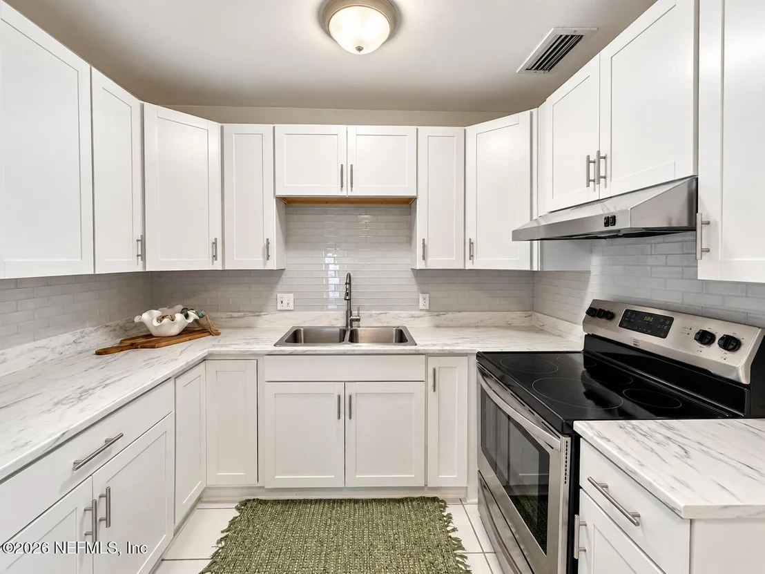 Photo of 1122 W PRATT Street
