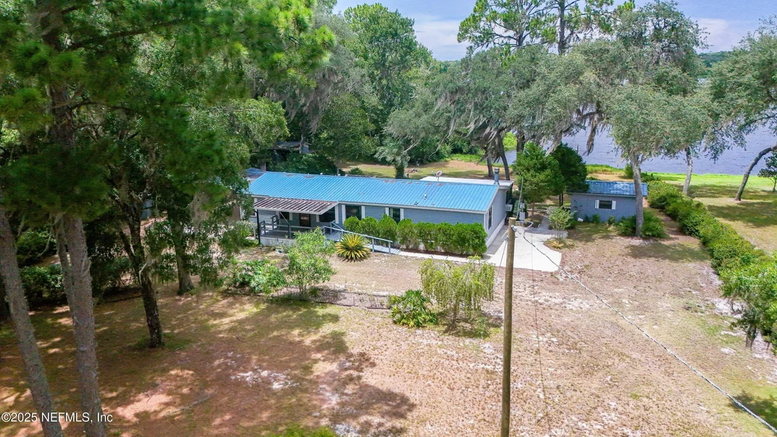 Photo of 101 PINE TREE Lane