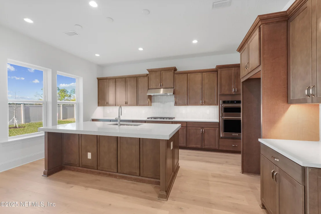 Photo of 300 HILLENDALE Circle