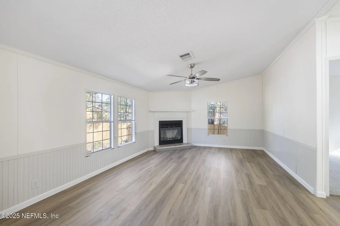 Photo of 606 JACKSON Road