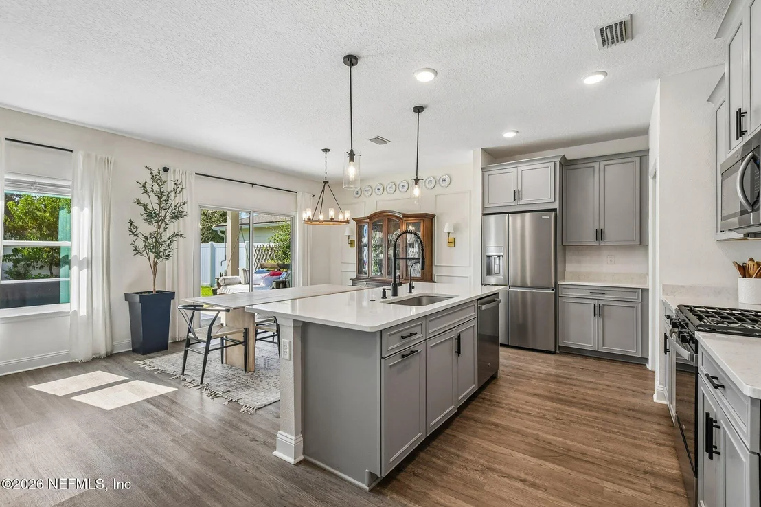Photo of 37 VICKSBURG Drive