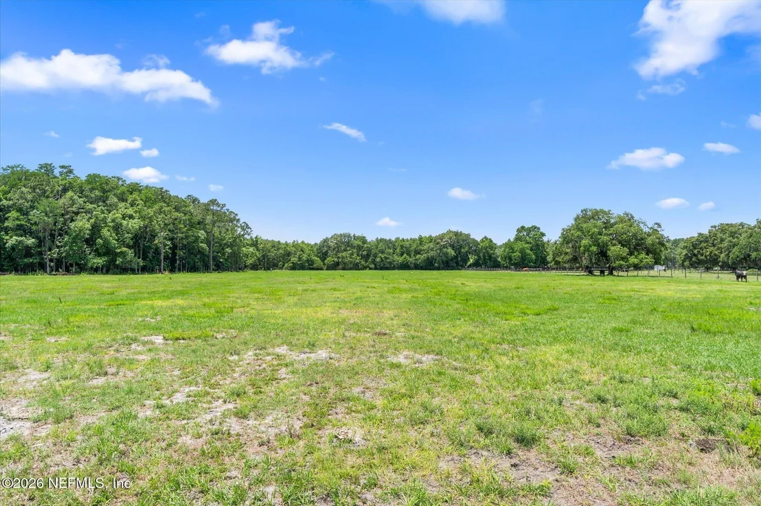 Photo of 786 W RIVER Road