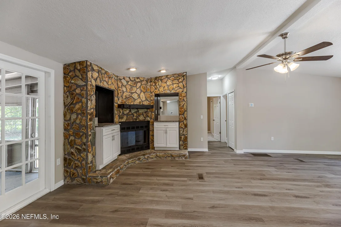 Photo of 7942 MULHALL Drive