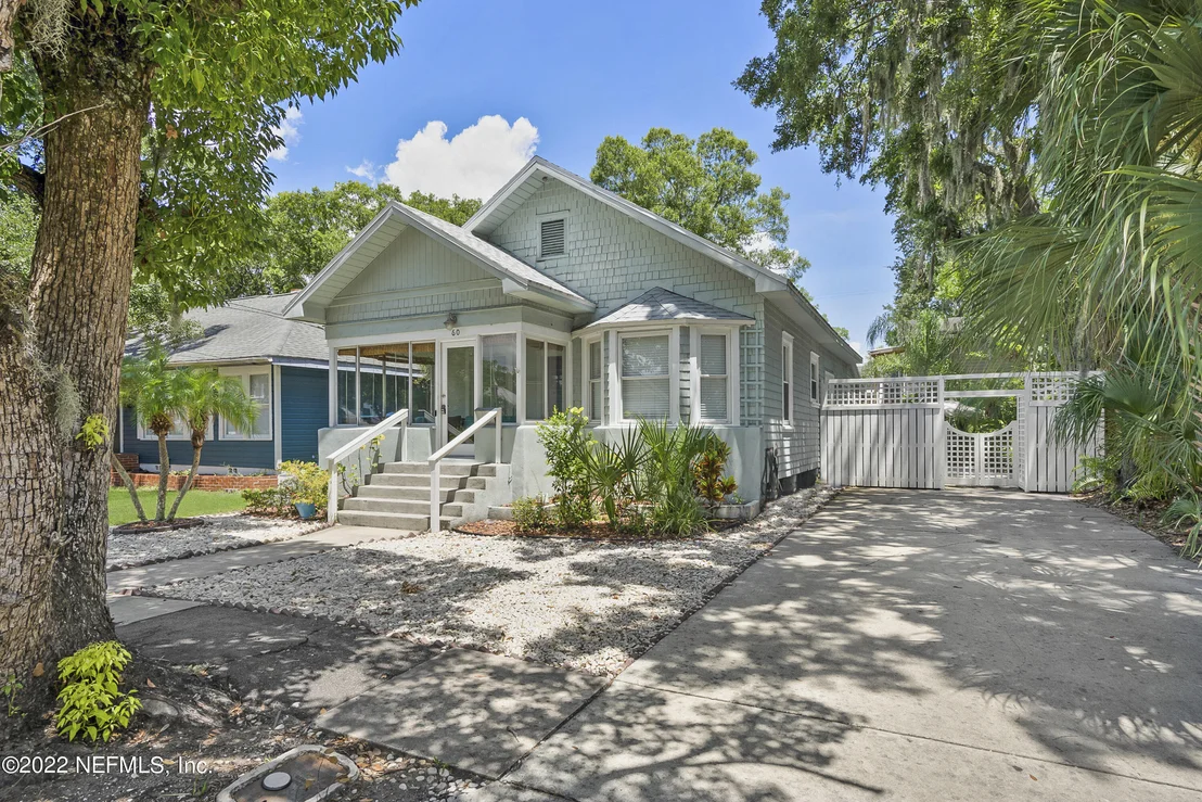 Photo of 60 ALMERIA Street