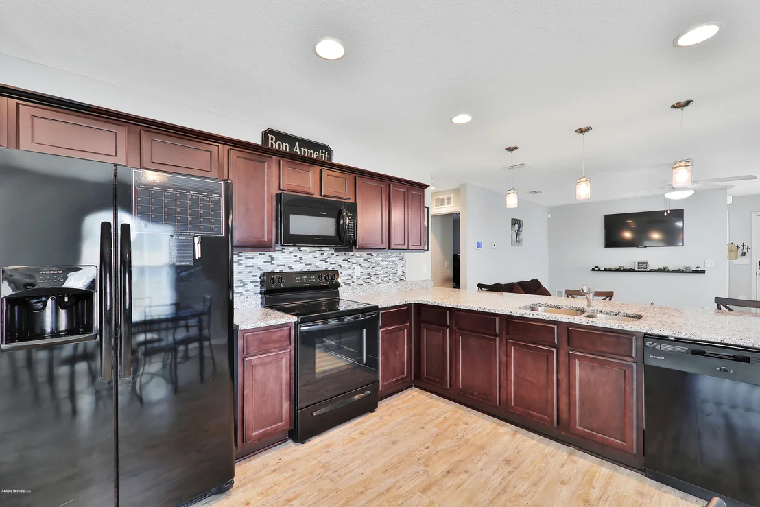 Photo of 8427 THOR Street