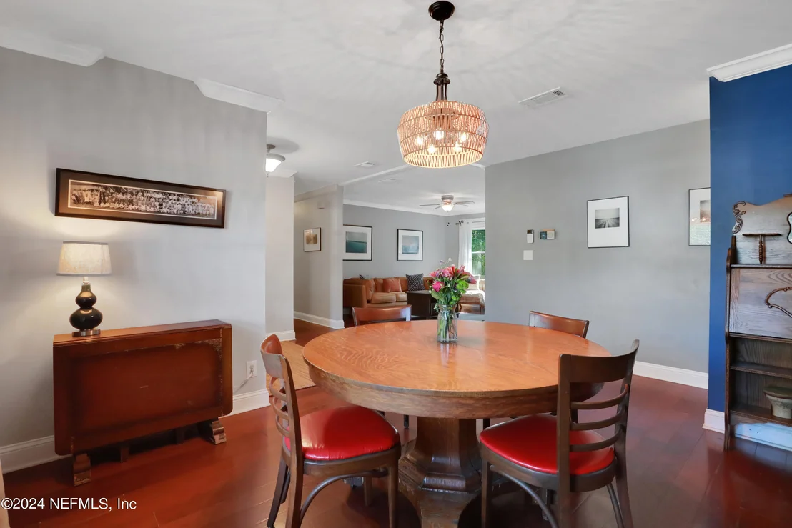 Photo of 6468 RIVER POINT Drive